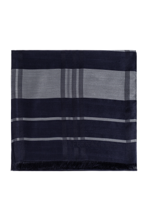 Scarf with a check pattern