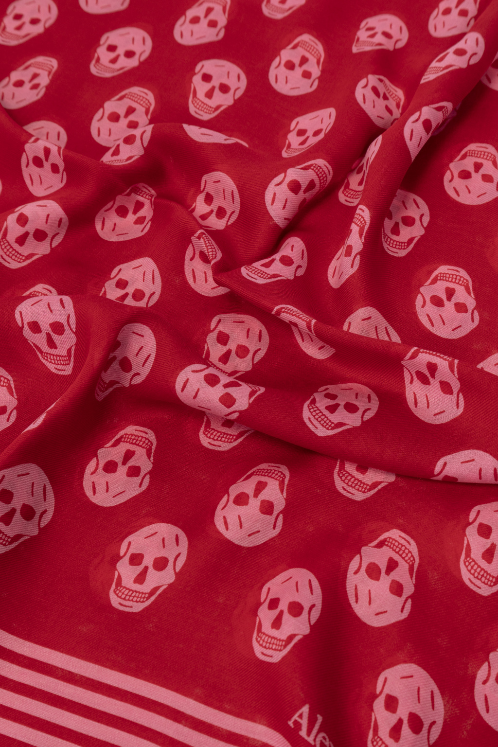 Alexander McQueen Scarf with skull motif