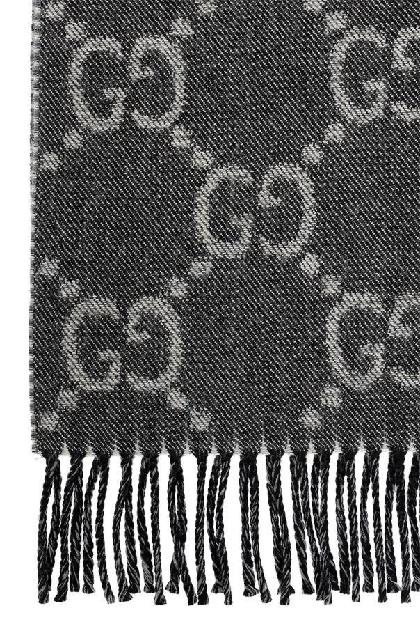 Gucci Wool scarf with logo