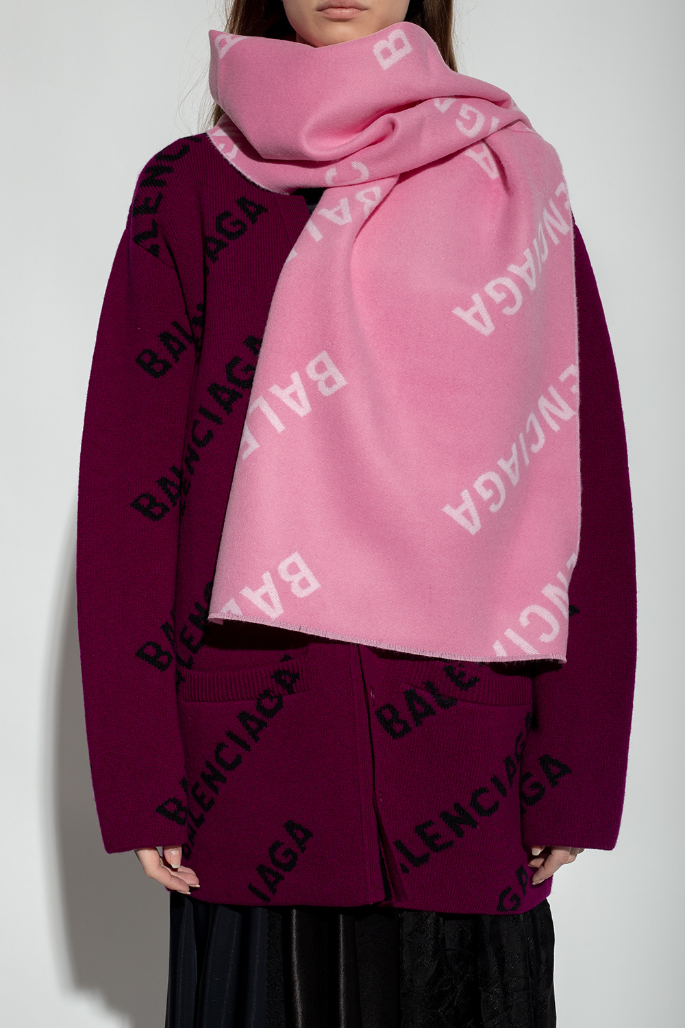 Balenciaga Wool scarf with logo