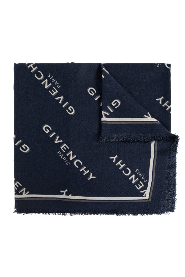 Wool scarf od Givenchy