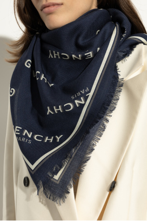 Wool scarf od Givenchy
