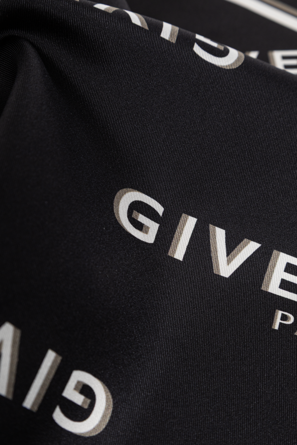 Givenchy Seidenschal mit Monogramm
