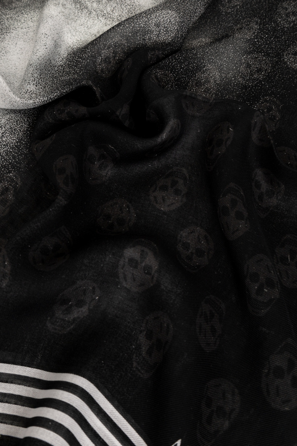Alexander McQueen Scarf with skull motif