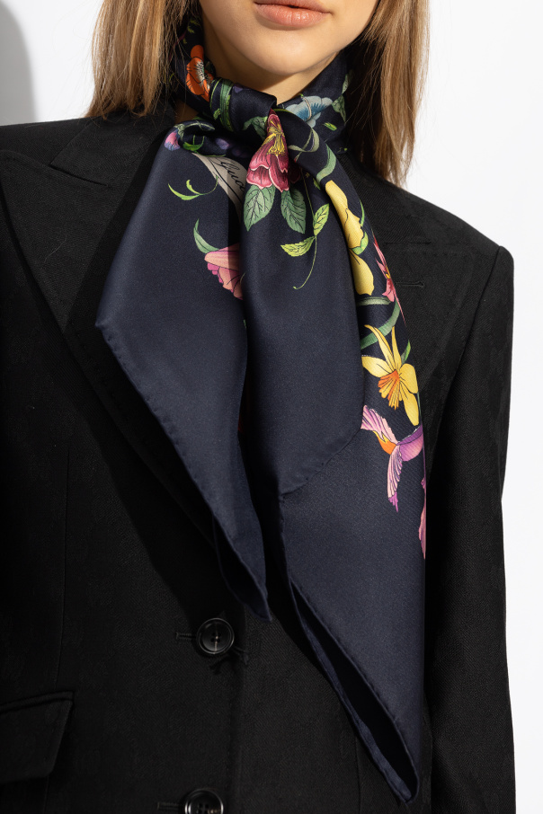 Gucci Shawl with floral motif