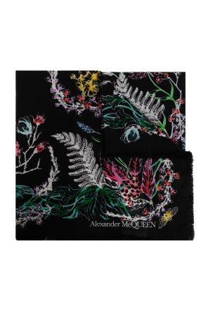 Scarf with decorative print