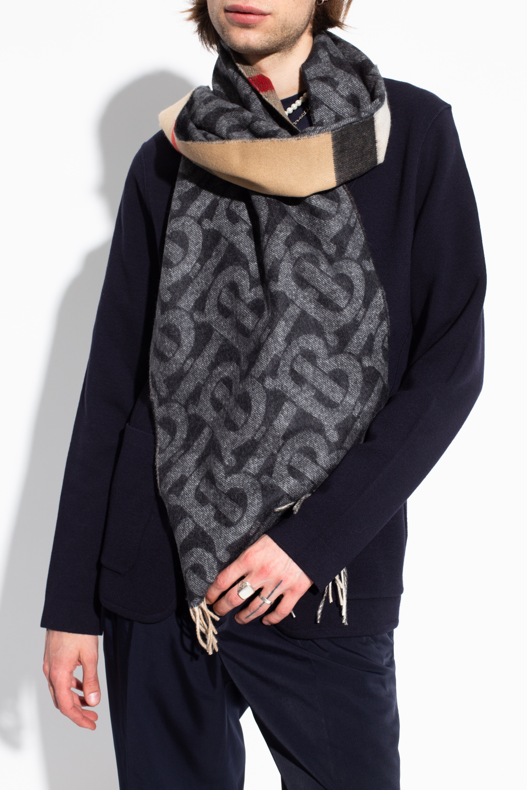 Louis Vuitton Monogram Classic scarf - Vitkac shop online