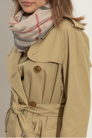 Scarf with a check pattern od Burberry