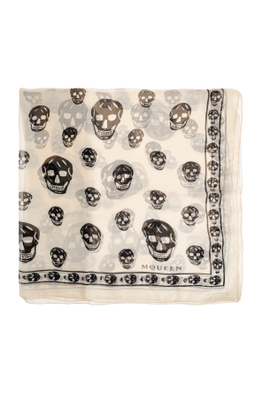 Seidenschal mit charakteristischem Totenkopf-Motiv