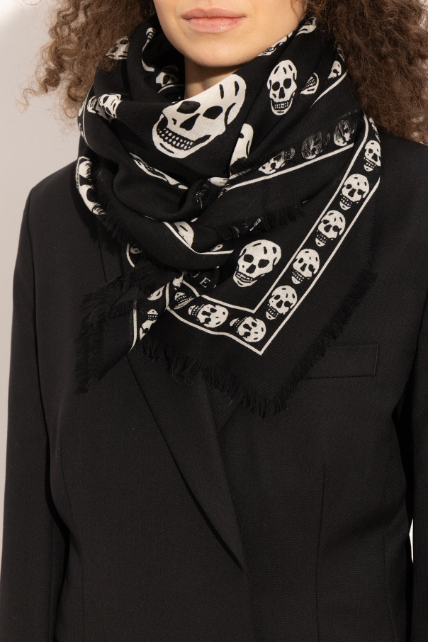 Alexander McQueen Wollschal mit Totenkopf-Motiv