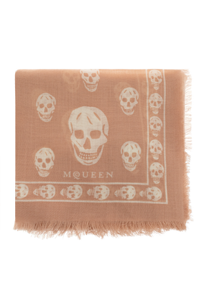 Wool scarf with raw edge