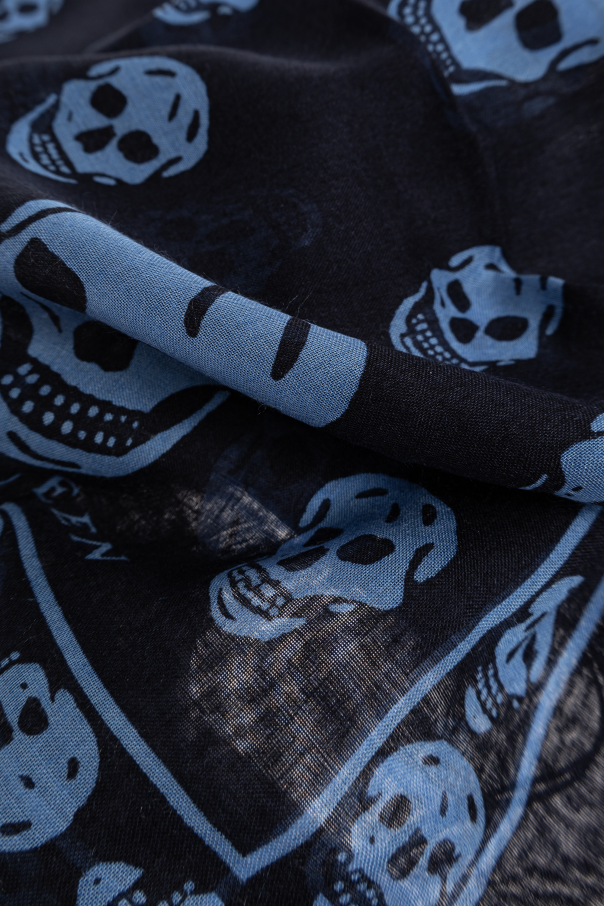 Alexander McQueen Pañuelo de seda con motivo de calavera característico