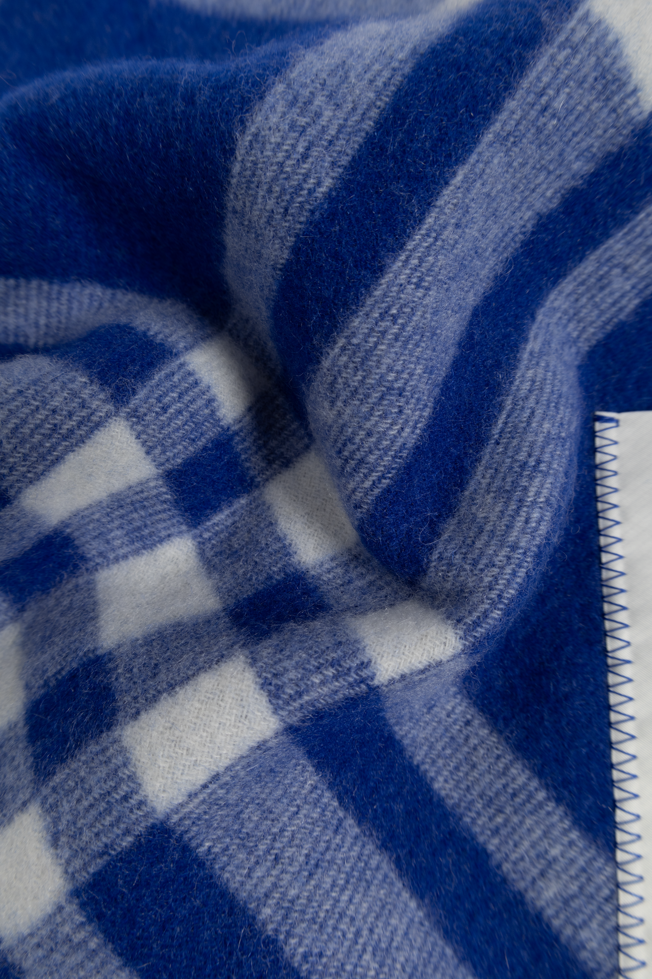 Burberry Scarf with check pattern