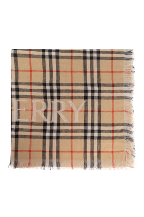 Wool scarf with plaid pattern od Burberry