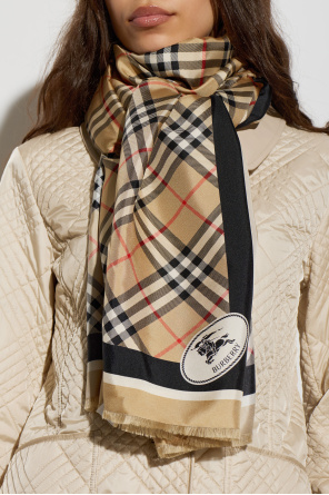 Jedwabny szal od Burberry