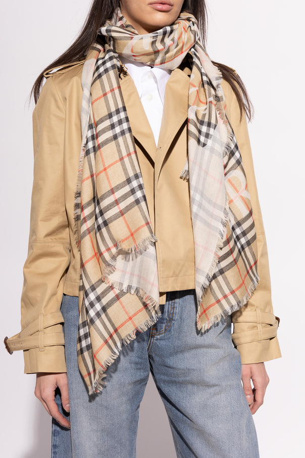 Burberry Wool scarf