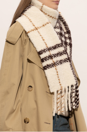 Scarf with a check pattern od Burberry