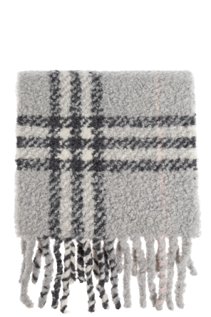 Szal ze wzorem w kratę