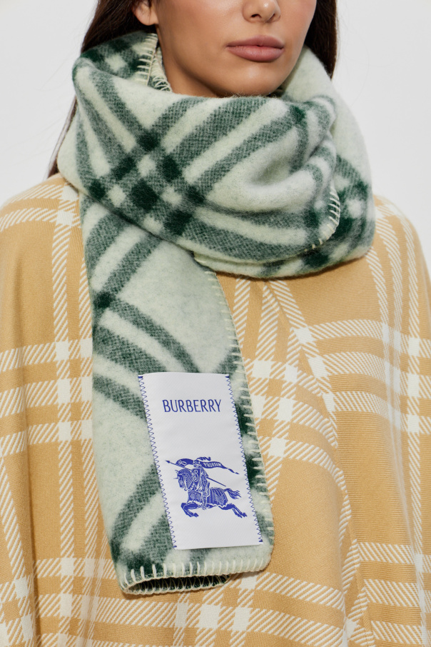 Burberry Wool scarf