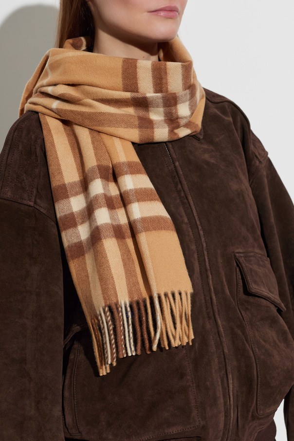 Burberry Cashmere scarf