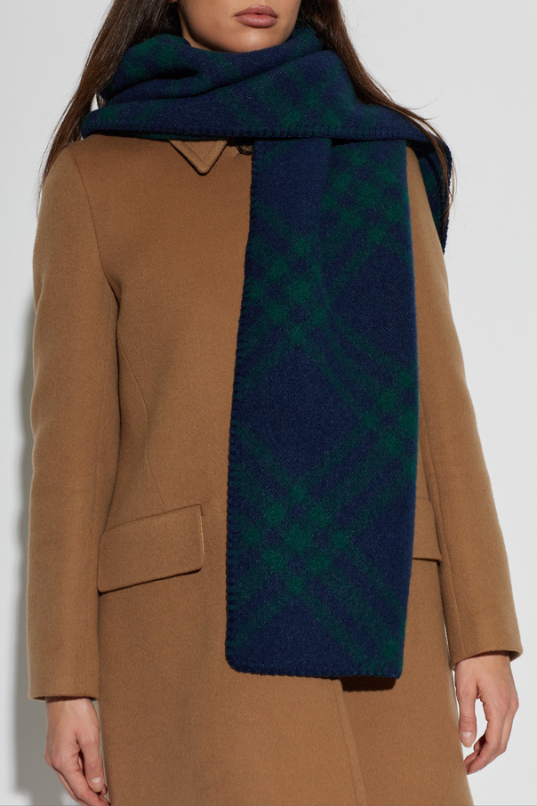 Burberry Wool tartan scarf