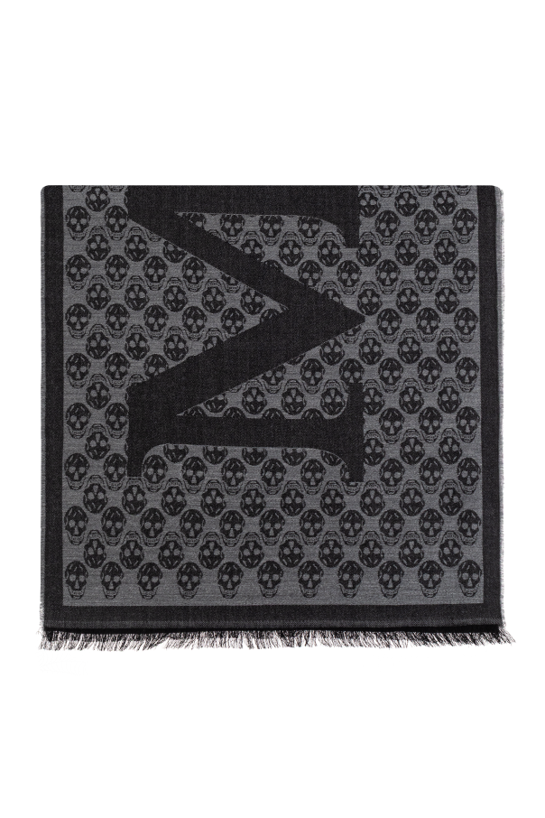 Scarf with a distinctive skull motif od Alexander McQueen