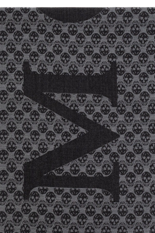Alexander McQueen Schal mit charakteristischem Totenkopf-Motiv