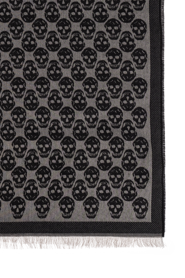Alexander McQueen Schal mit charakteristischem Totenkopf-Motiv