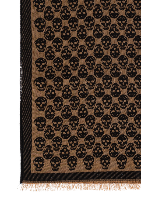Alexander McQueen Pañuelo con un motivo característico de calaveras