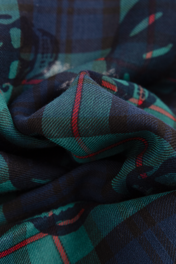 Alexander McQueen Scarf with a distinctive skull motif