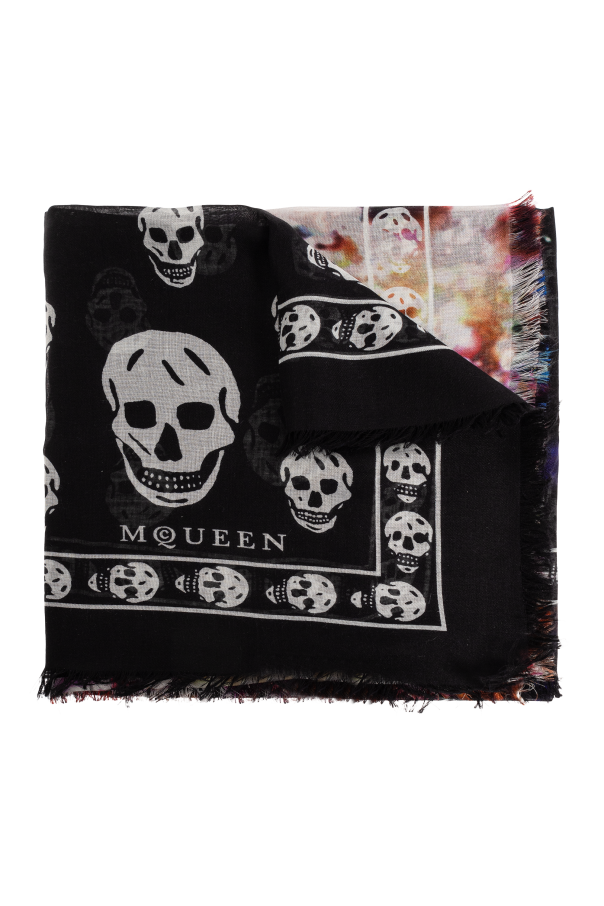 Scarf with a distinctive skull motif od Alexander McQueen