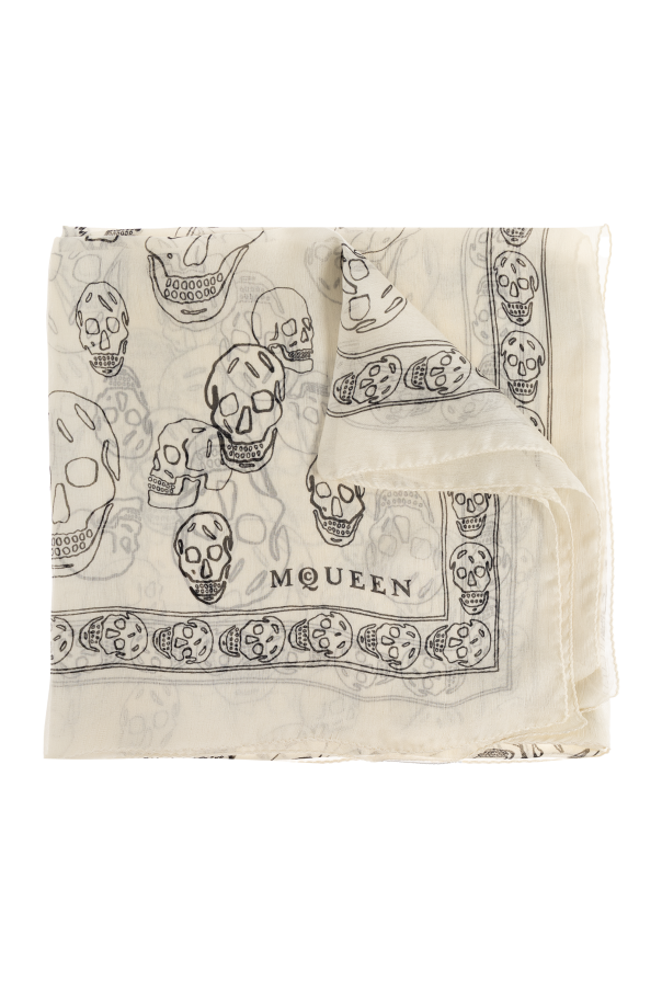 Scarf with a characteristic skull motif od Alexander McQueen