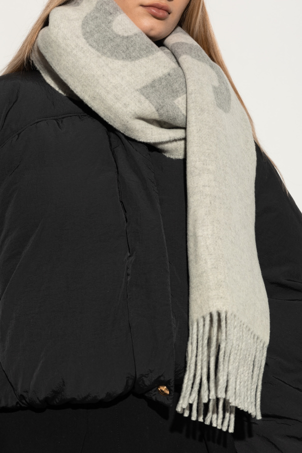 Jacquemus Wool scarf with logo