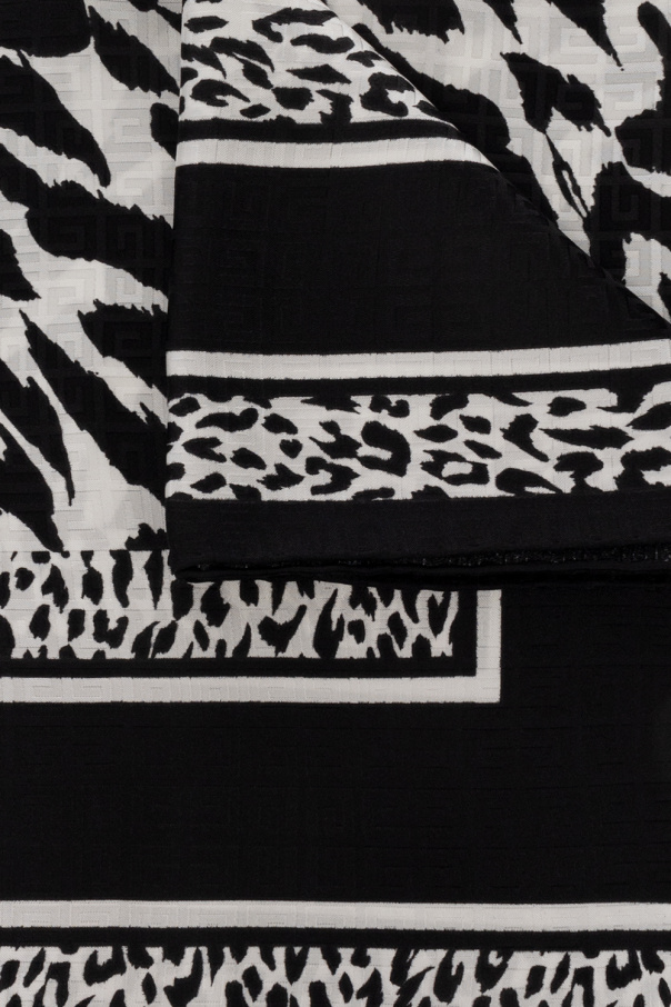Givenchy Scarf with monogram pattern