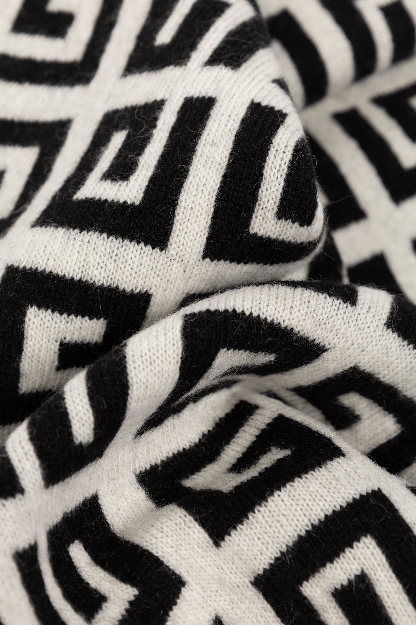 Givenchy Wool scarf with logo