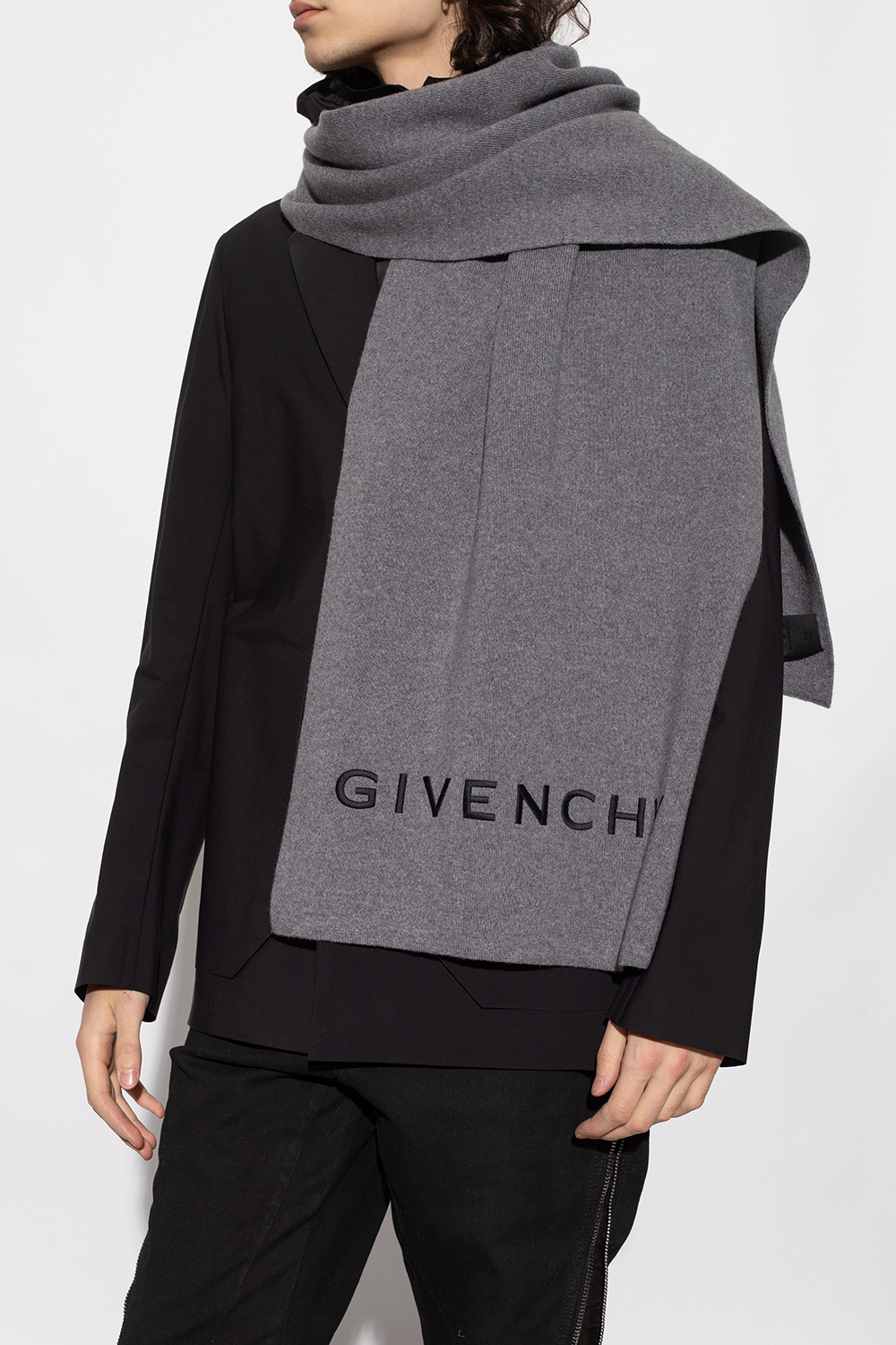 Givenchy iconic shape the givenchy antigona soft bag