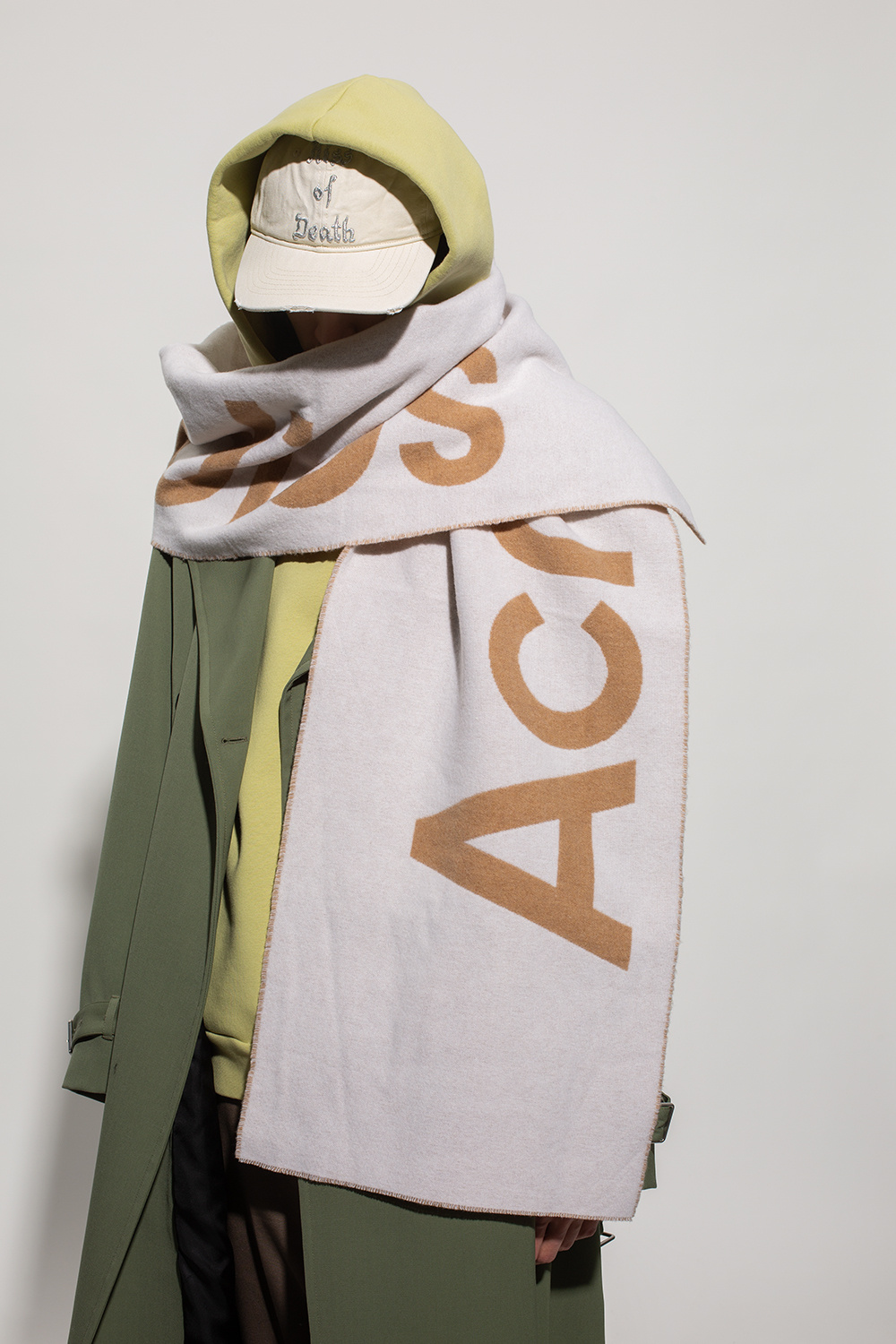 Acne Studios Download the latest version of the app