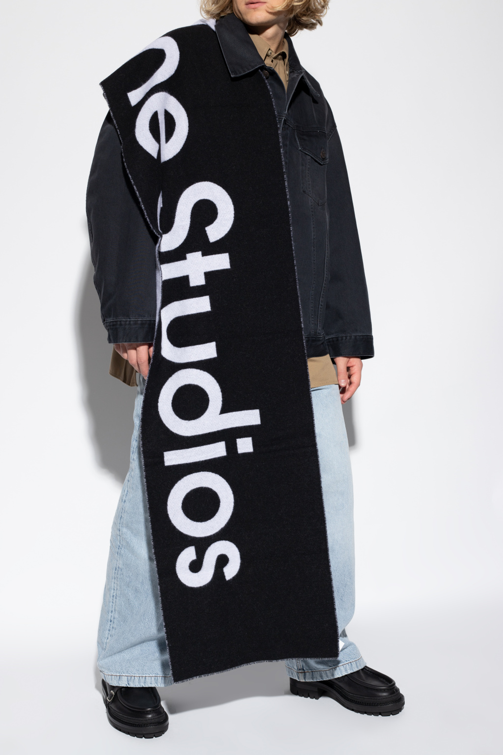 Acne Studios Scarf with logo