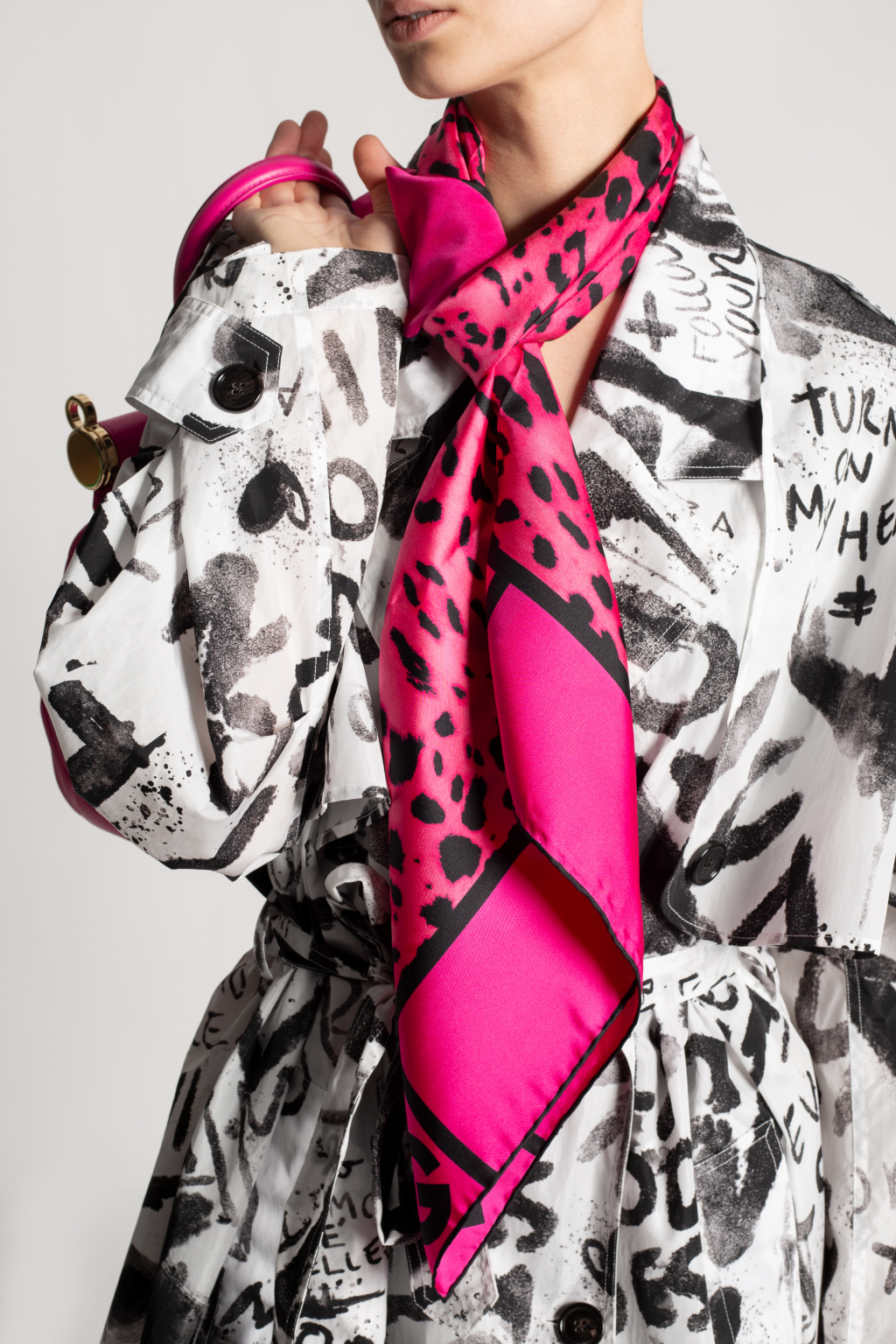dolce KURTKA & Gabbana Silk scarf