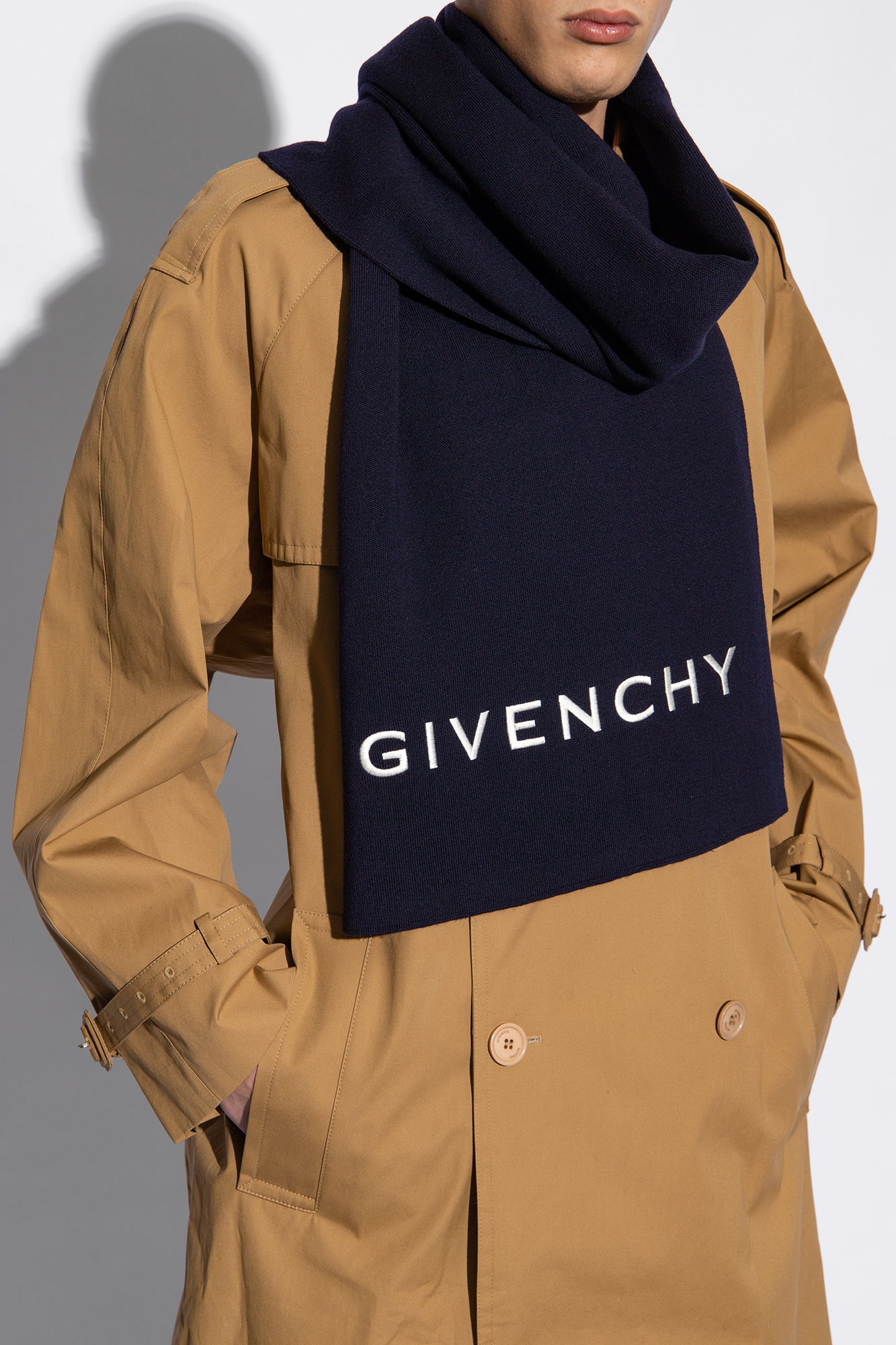 Givenchy Wool scarf with logo