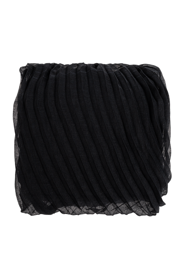 Pleated scarf od Issey Miyake