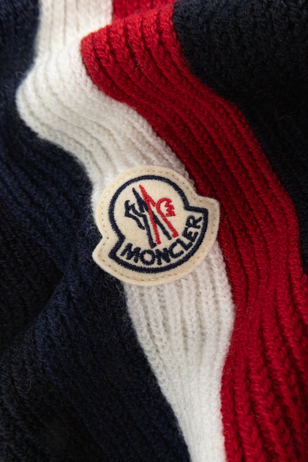 Moncler Wool scarf with fringes