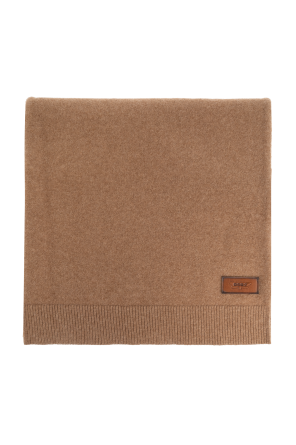 Wool scarf