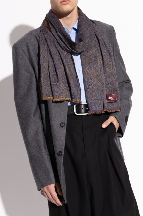 Scarf with decorative pattern od Etro