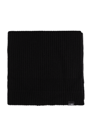 Wool scarf with logo patch