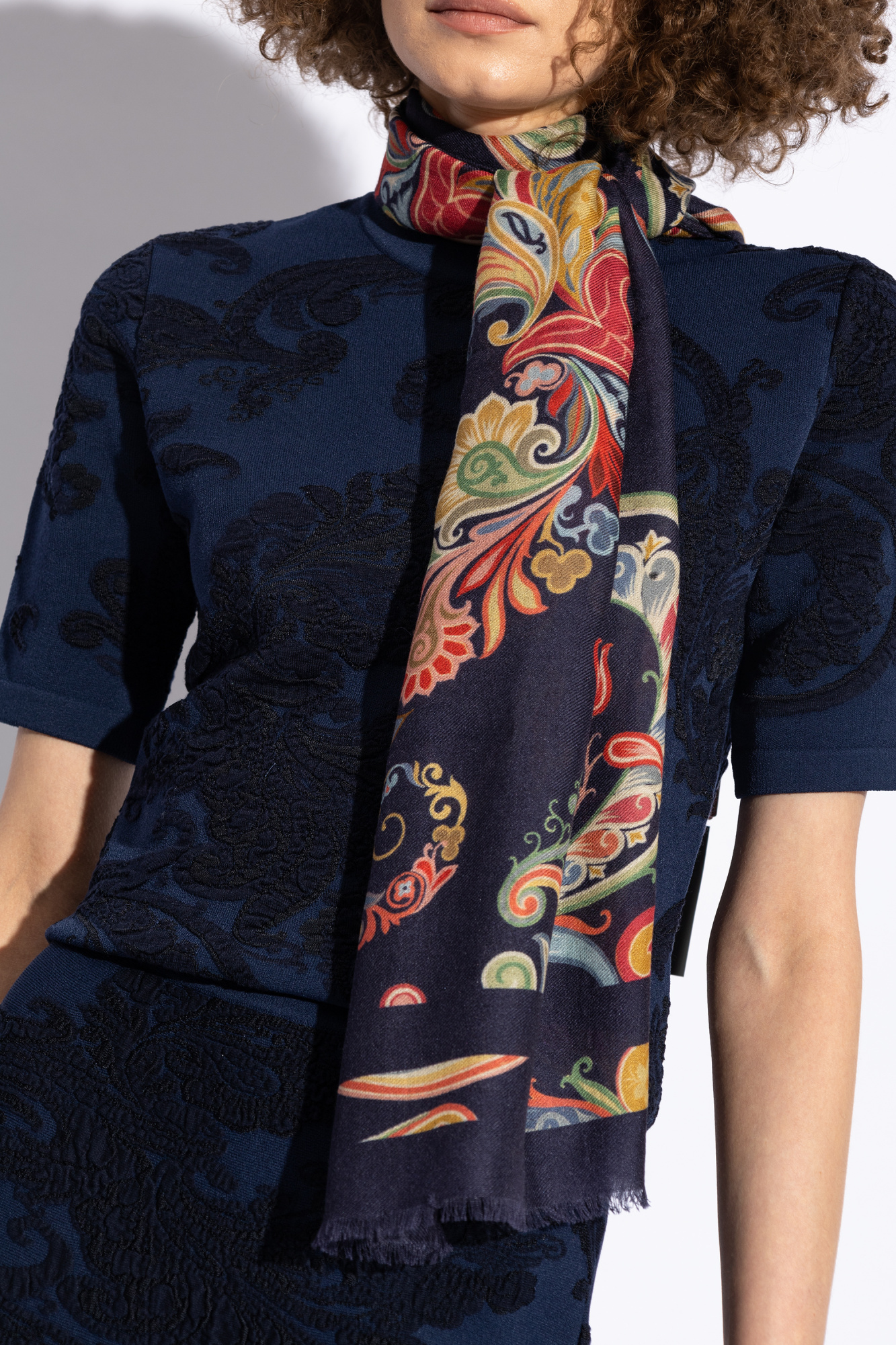 Etro Scarf with a pattern