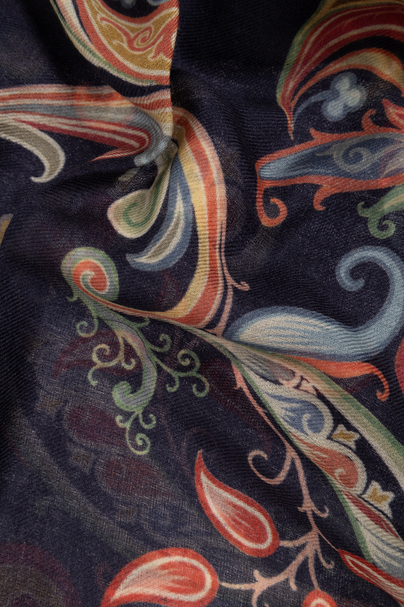 Etro Scarf with a pattern