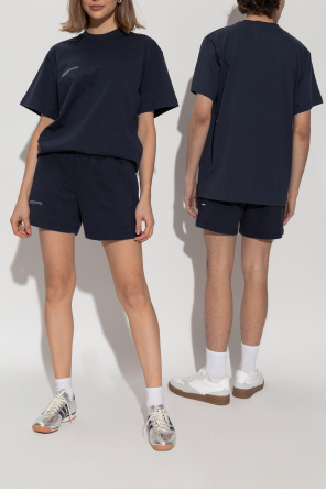 Logo shorts od Pangaia