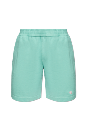 Shorts with patch