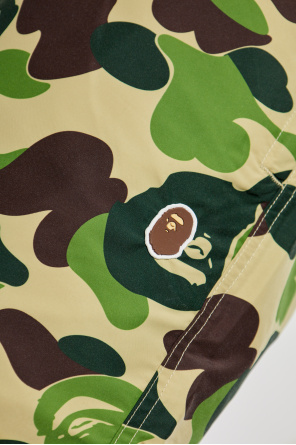 A BATHING APE® Calções com estampado